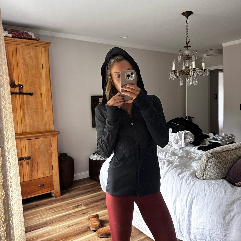 Lululemon Black Zip-Up Jacket